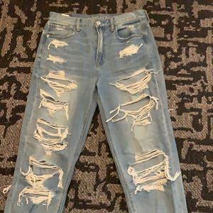 distressed American eagle mom jeans